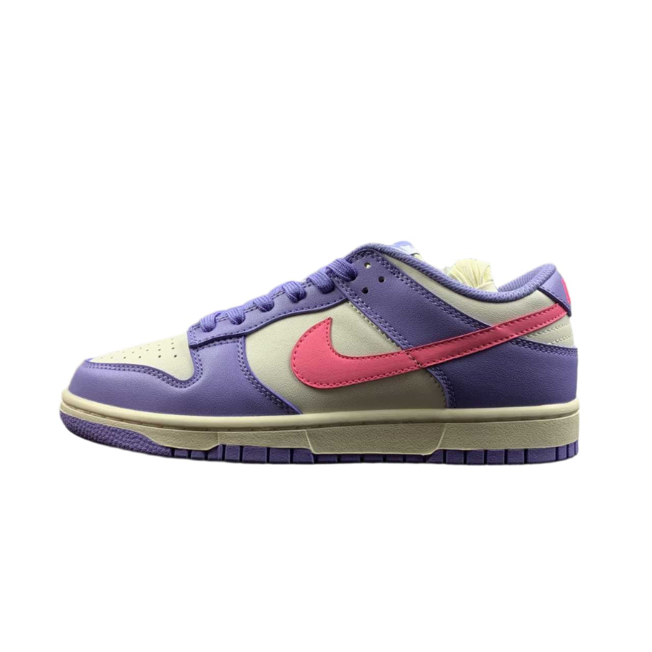 Nike Indigo Hazecoral Chalk Sail Sneakers