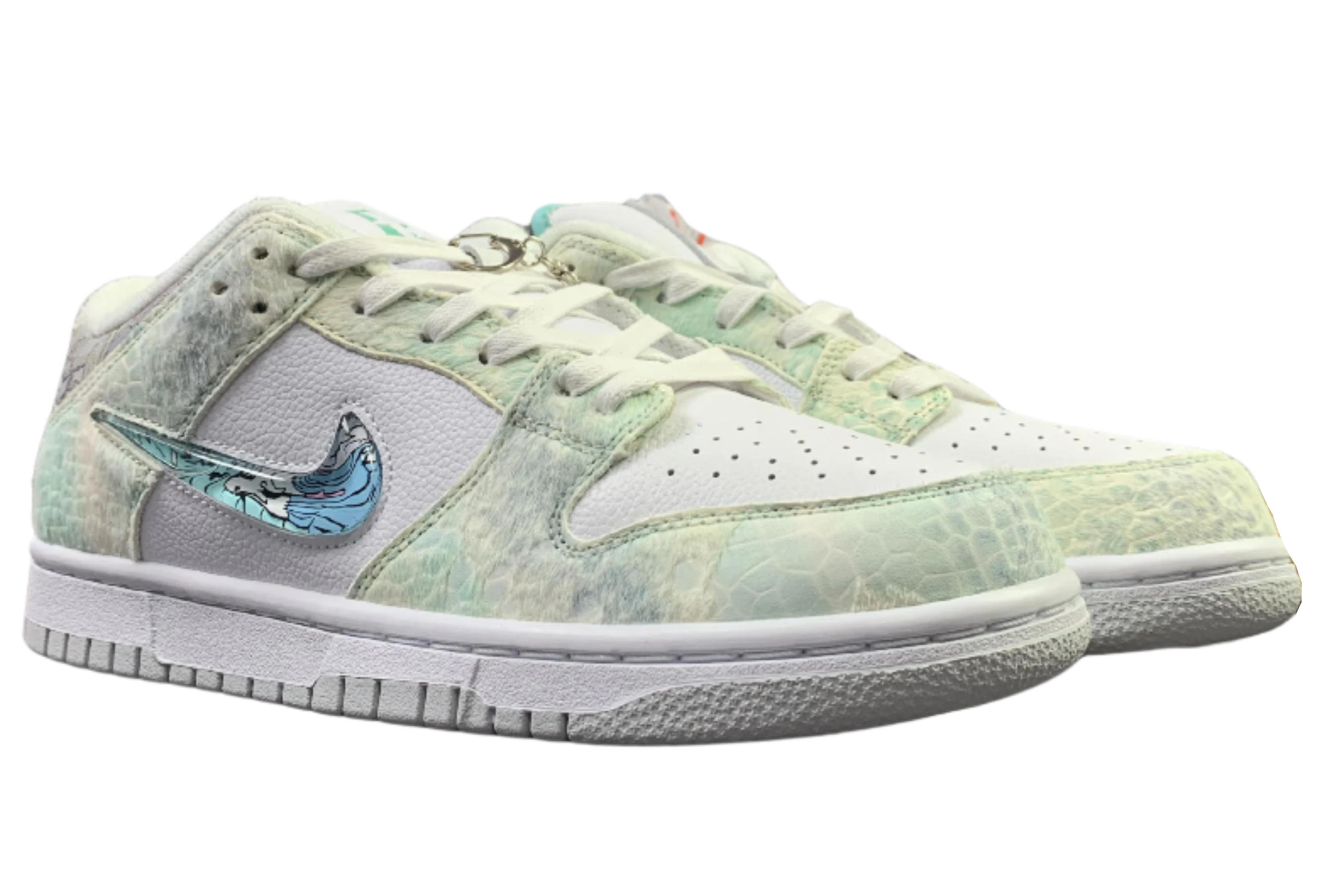 SB Dunk Low - Frosty Elegance
