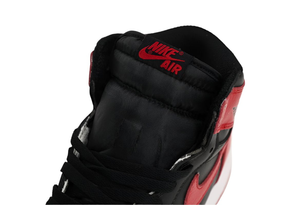 Air Jordan High 1 Black and Red Sneakers