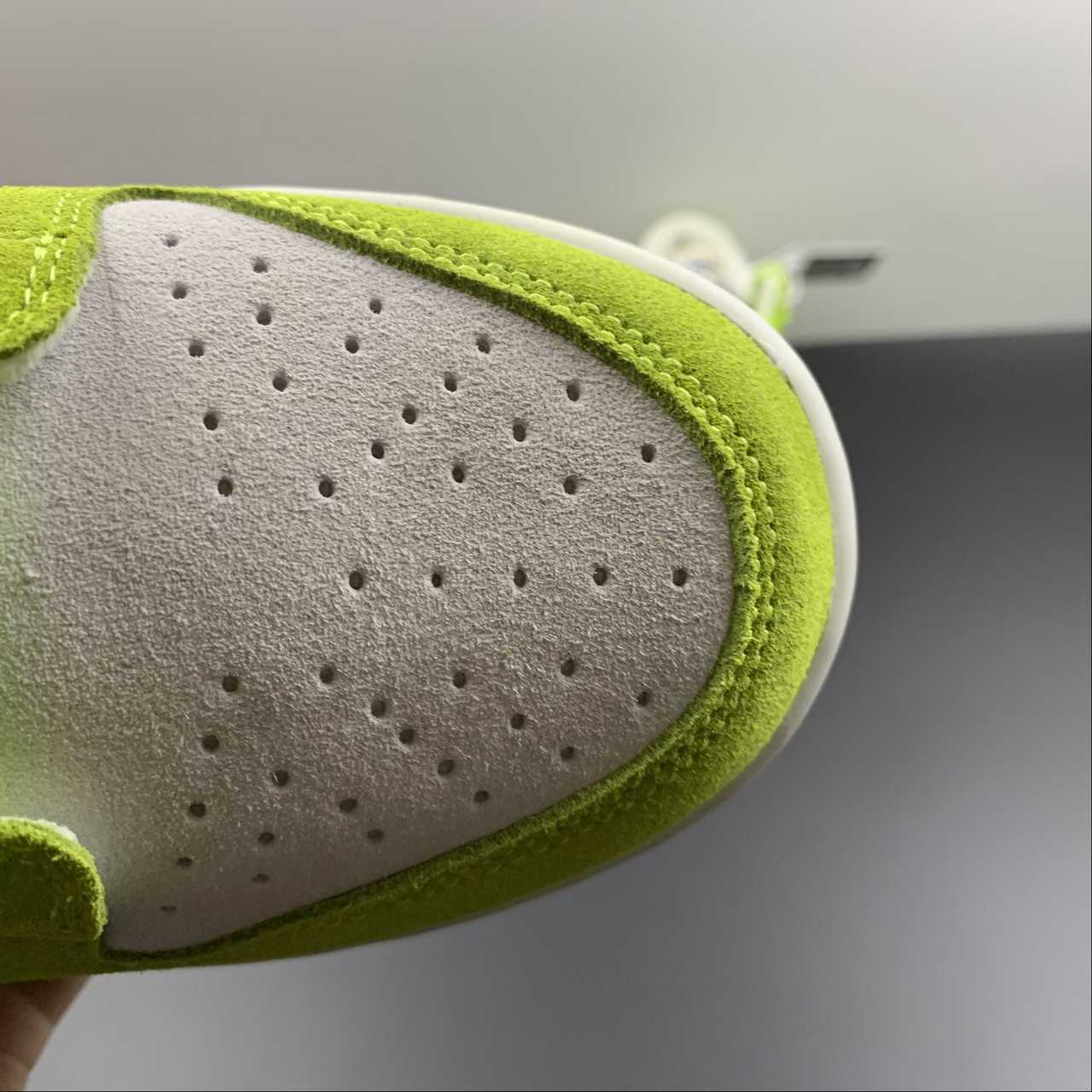 Nike Green Apple Shoes