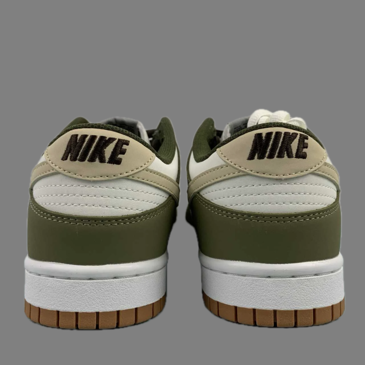 Nike Low Retro Sneakers
