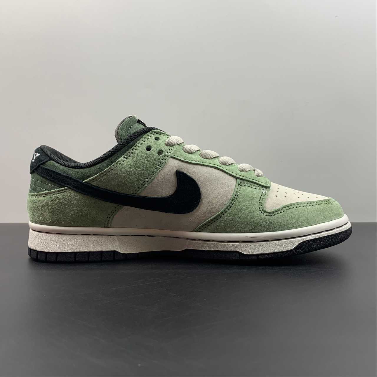 Nike OST Green Sneakers
