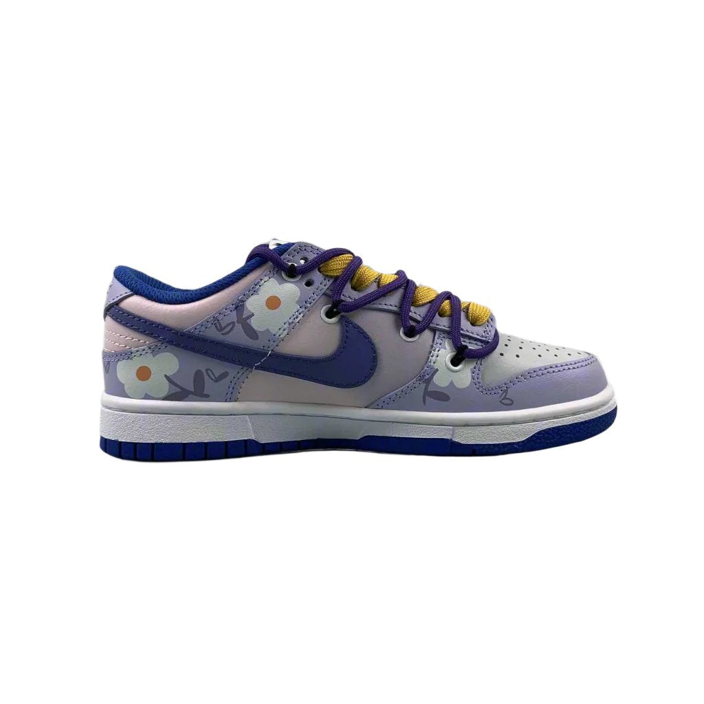 Nike Low Purple Sneakers
