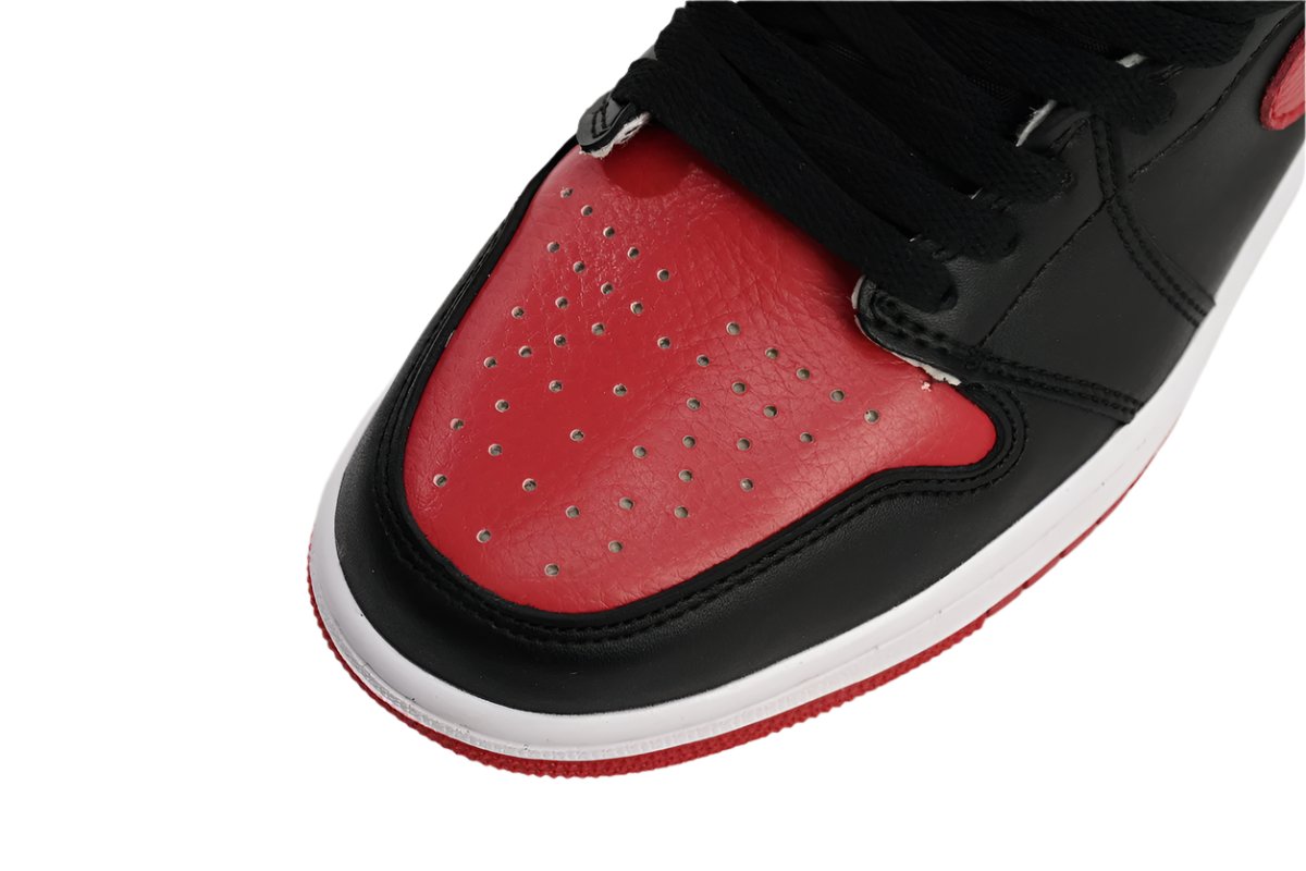 Air Jordan High 1 Black and Red Sneakers