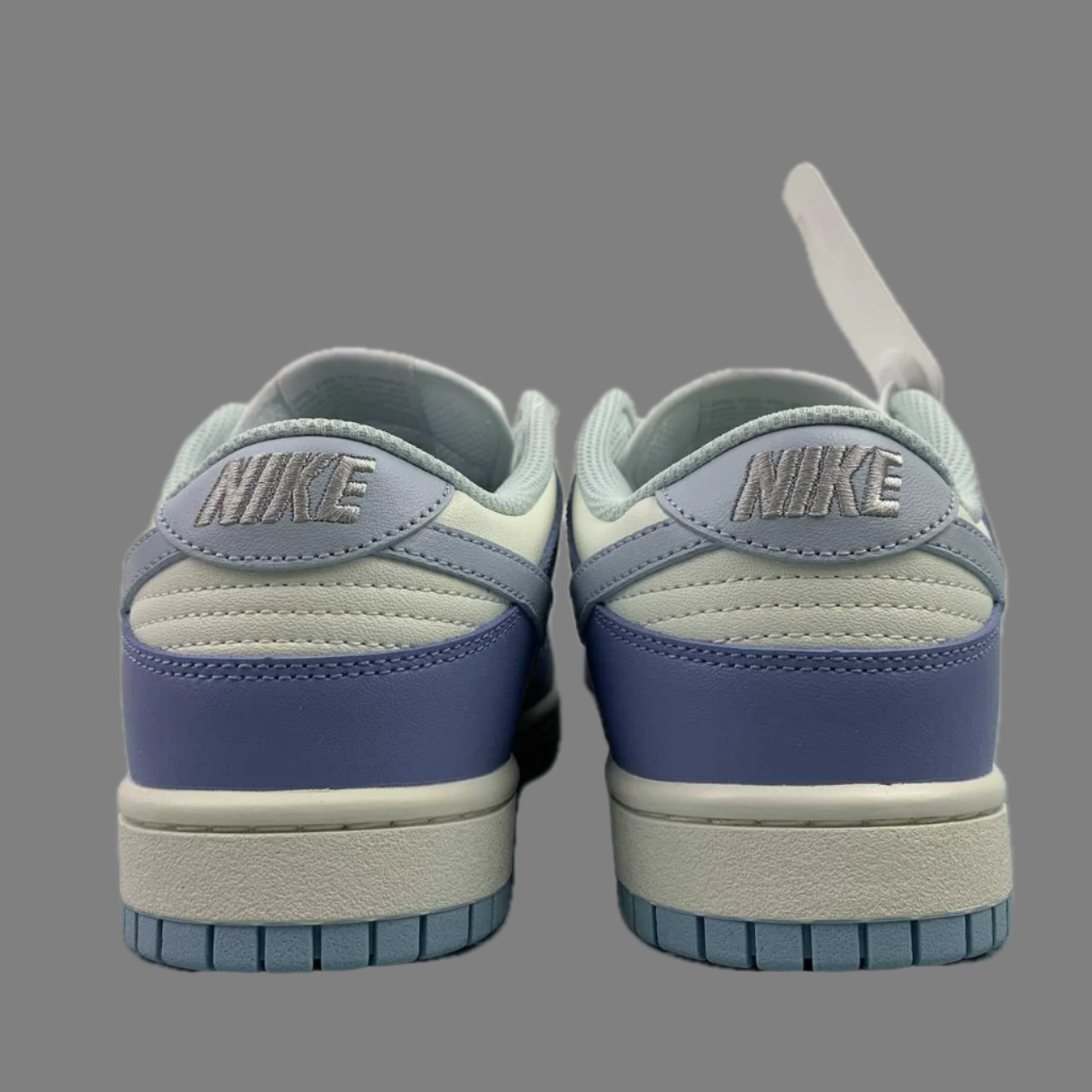 Nike Dunk Low Sneakers