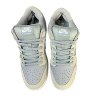 SB Dunk Low - Light Grey Suede