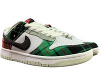 SB Dunk Low - Tartan Plaid Edition