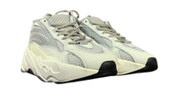 Adidas Yeezy Boost 700 V2 - Static
