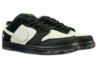 SB Dunk Low - Panda Pigeon