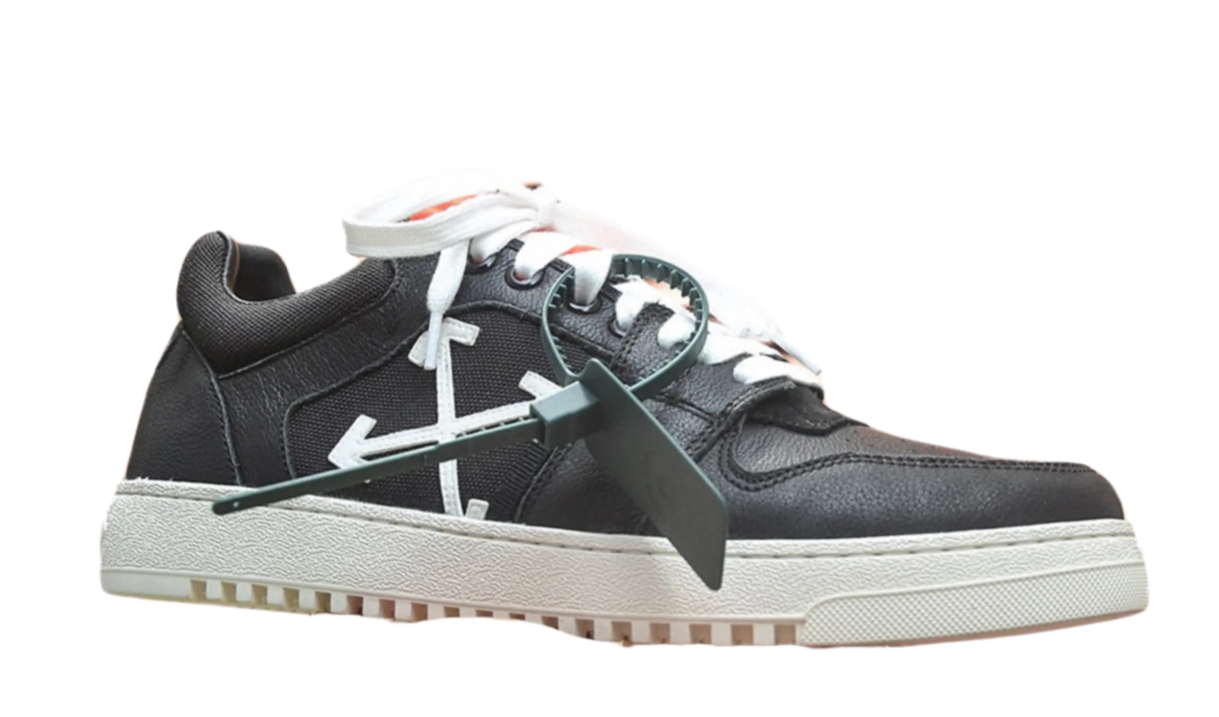 Off-White 3.0 Off Court Low Top - Black & White Off-White