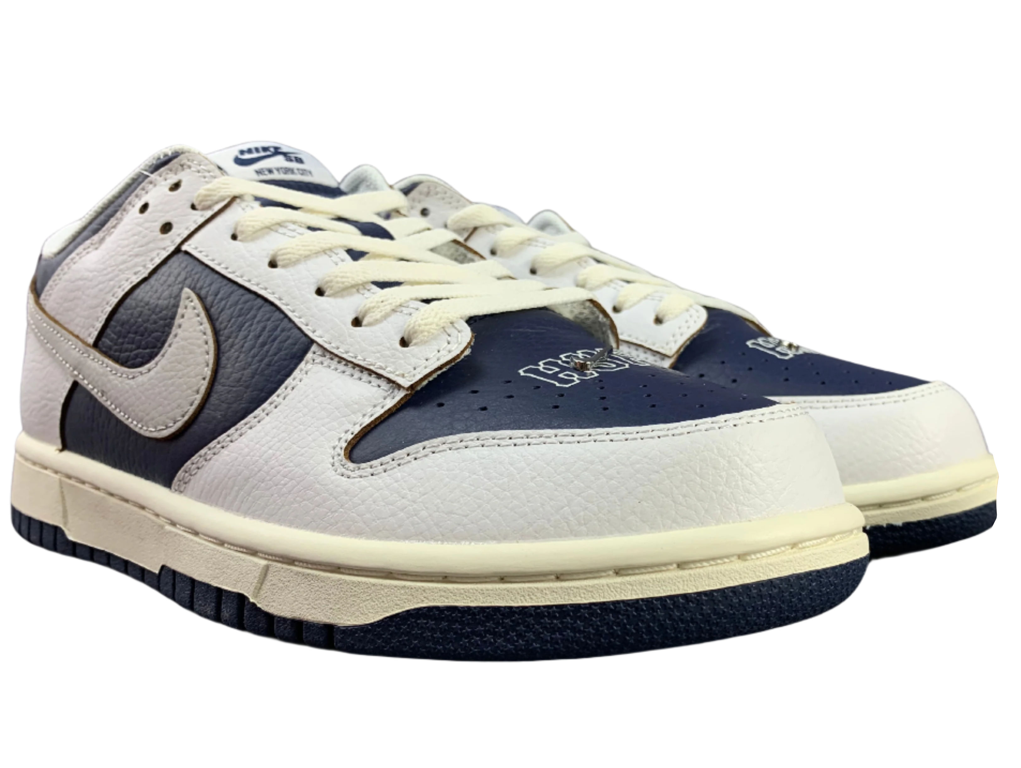 SB Dunk Low - Navy & Cream Heritage Edition