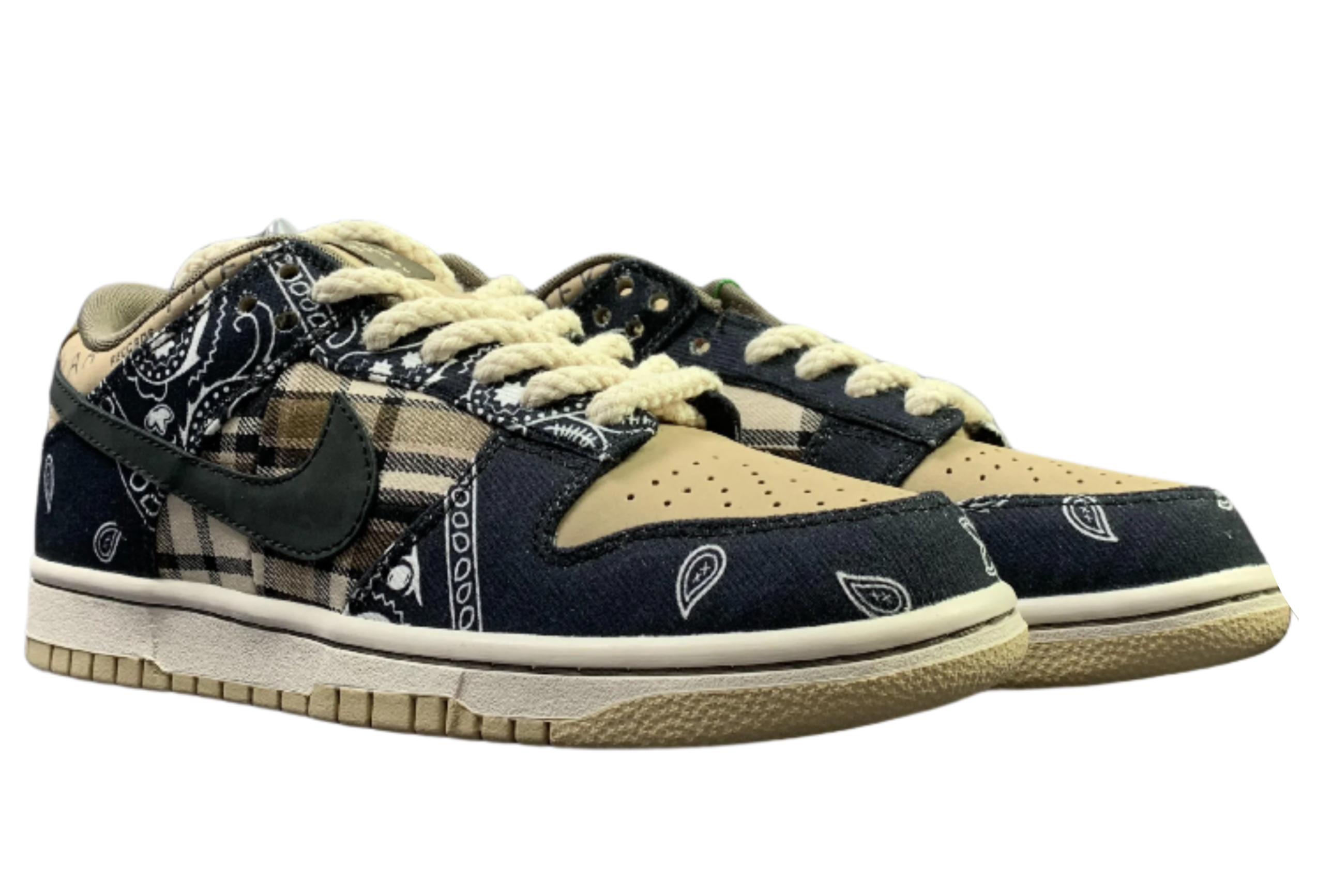 SB Dunk Low - Paisley Plaid Edition