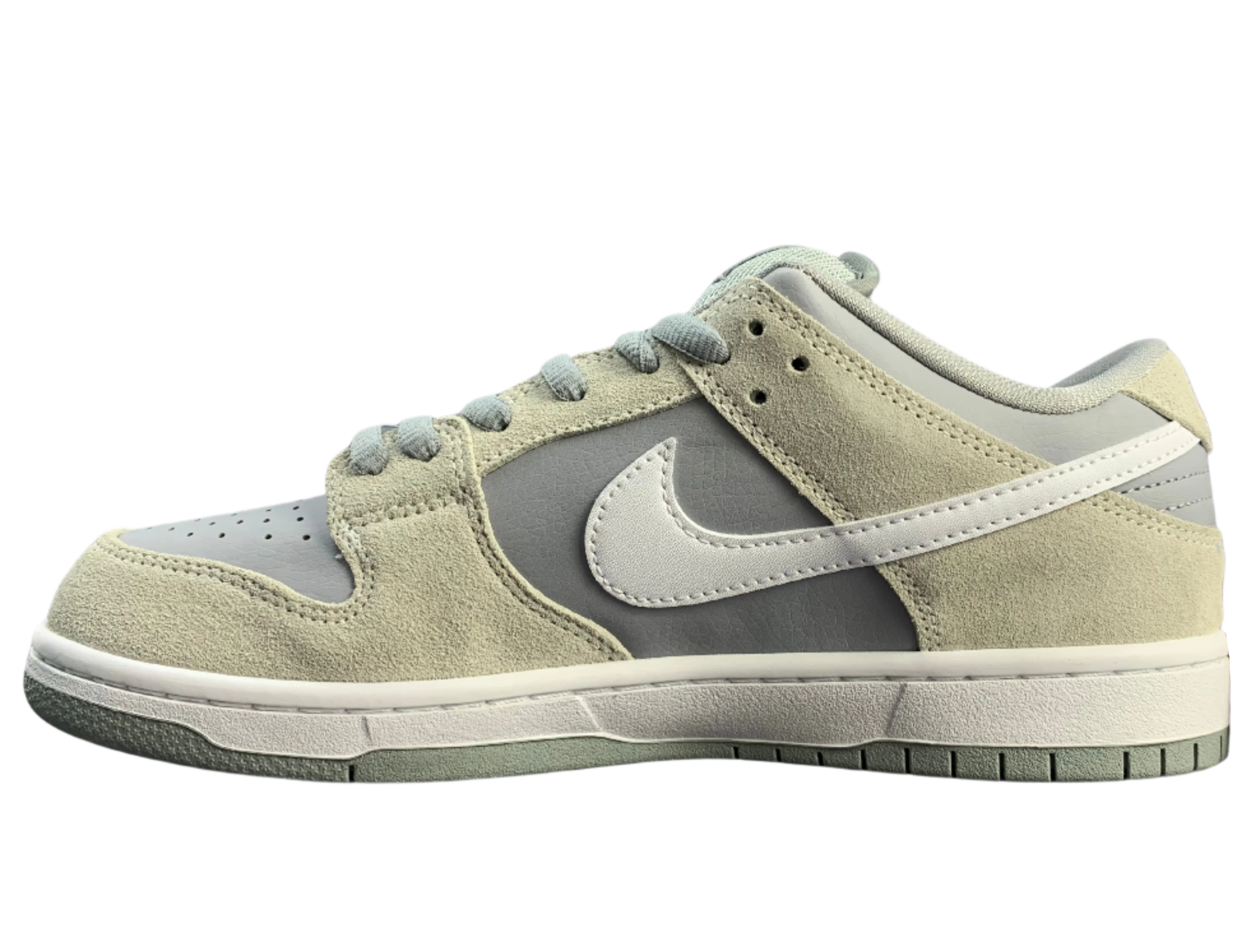 SB Dunk Low - Light Grey Suede