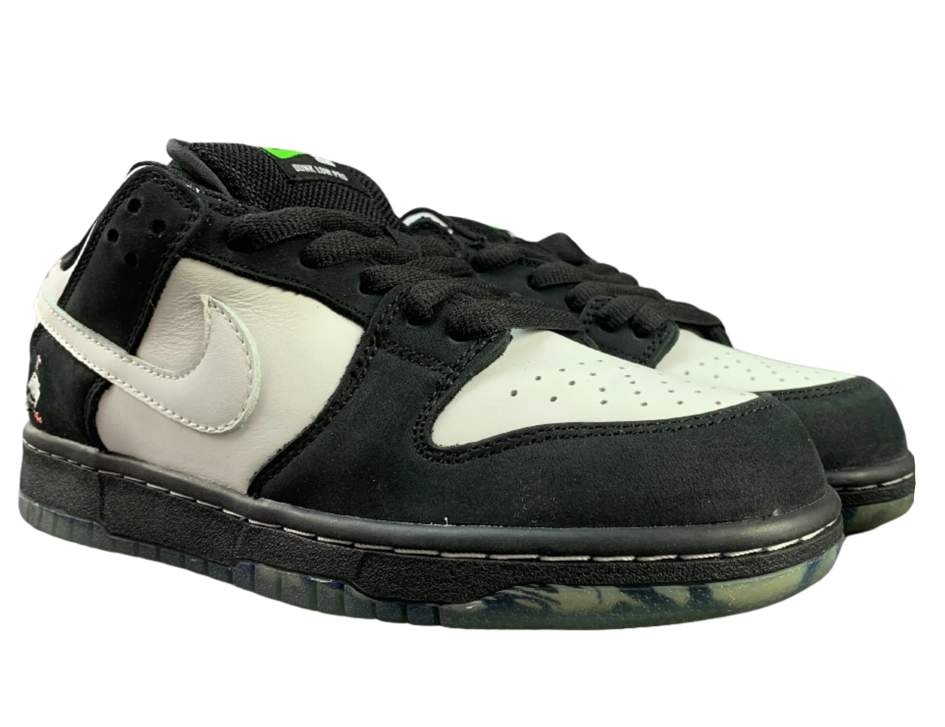 SB Dunk Low - Pigeon Edition