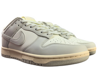 SB Dunk Low - Light Bone Cream Edition