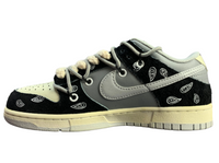 SB Dunk Low - Paisley Noir Edition