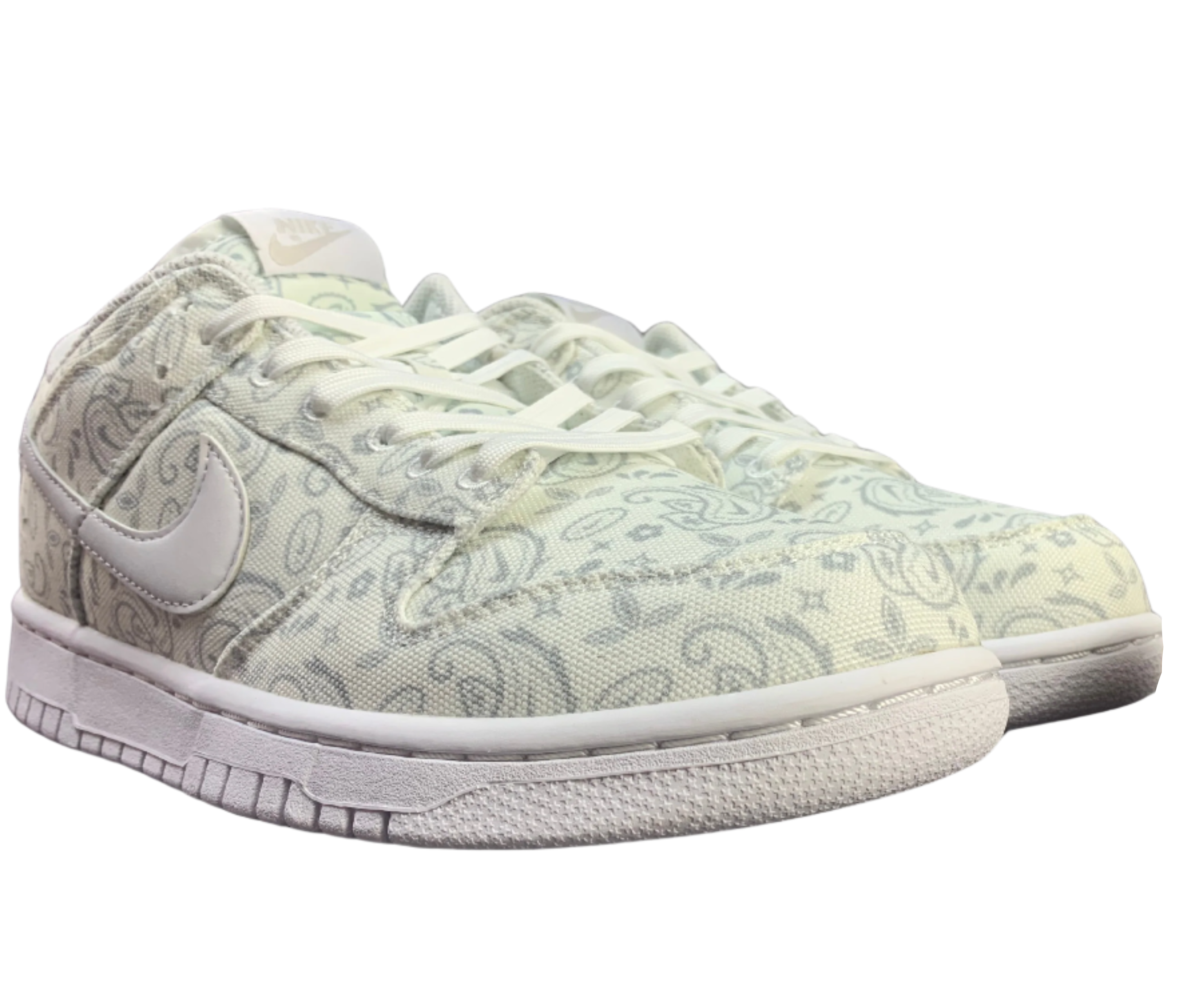 SB Dunk Low - Paisley White Edition