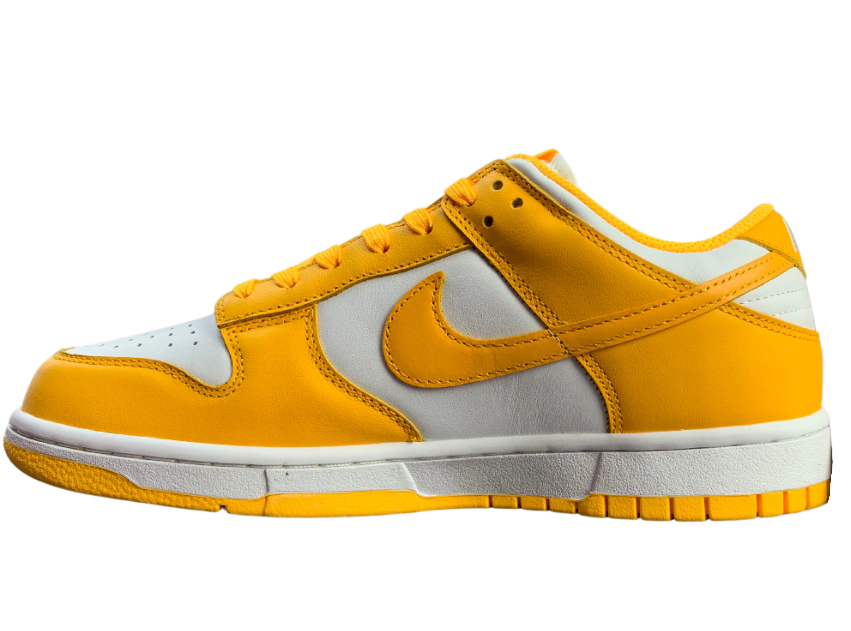 SB Dunk Low - Golden Glow Edition