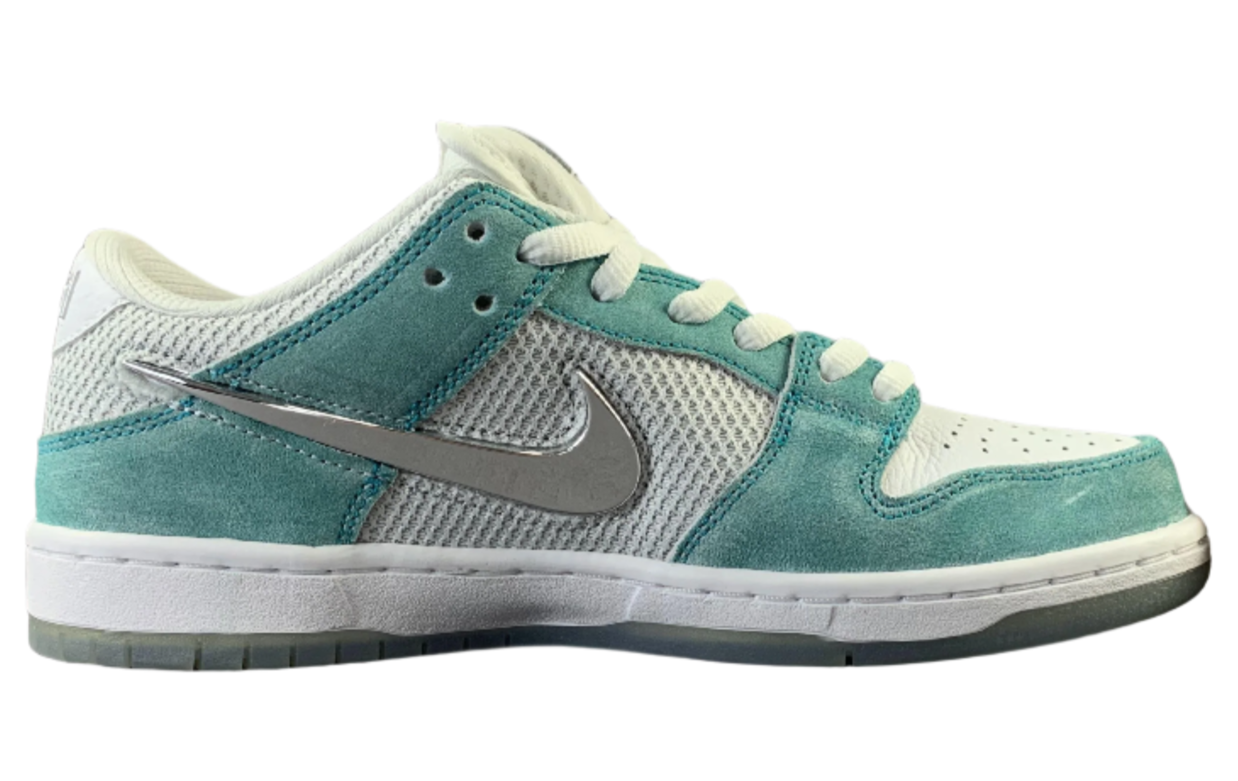 SB Dunk Low - Aqua Breeze Edition