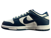 SB Dunk Low - Midnight Navy Edition