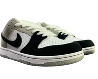 SB Dunk Low - Black & Grey Suede