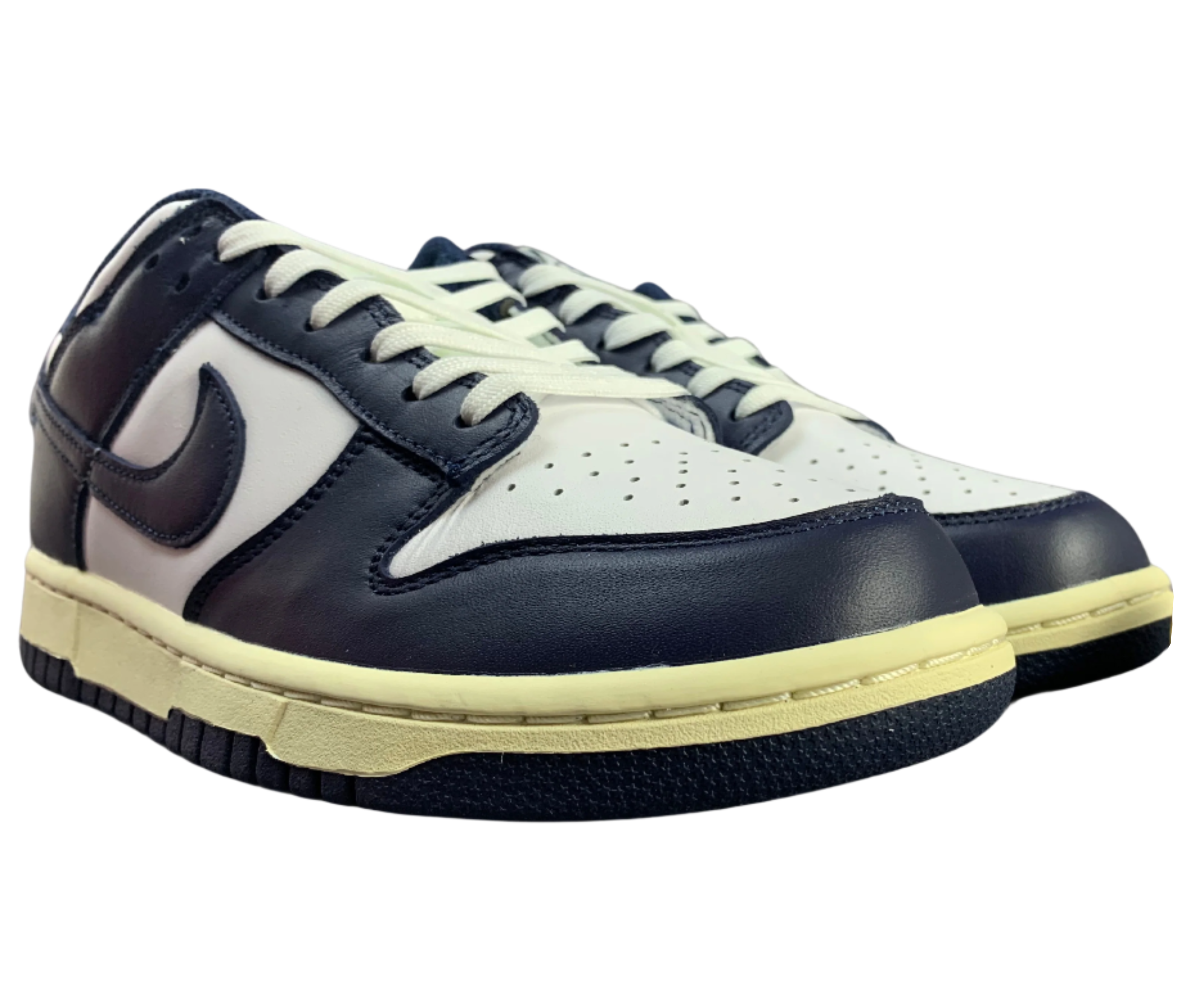 SB Dunk Low - Vintage Navy Cream Edition