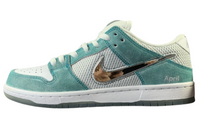 SB Dunk Low - Aqua Breeze Edition