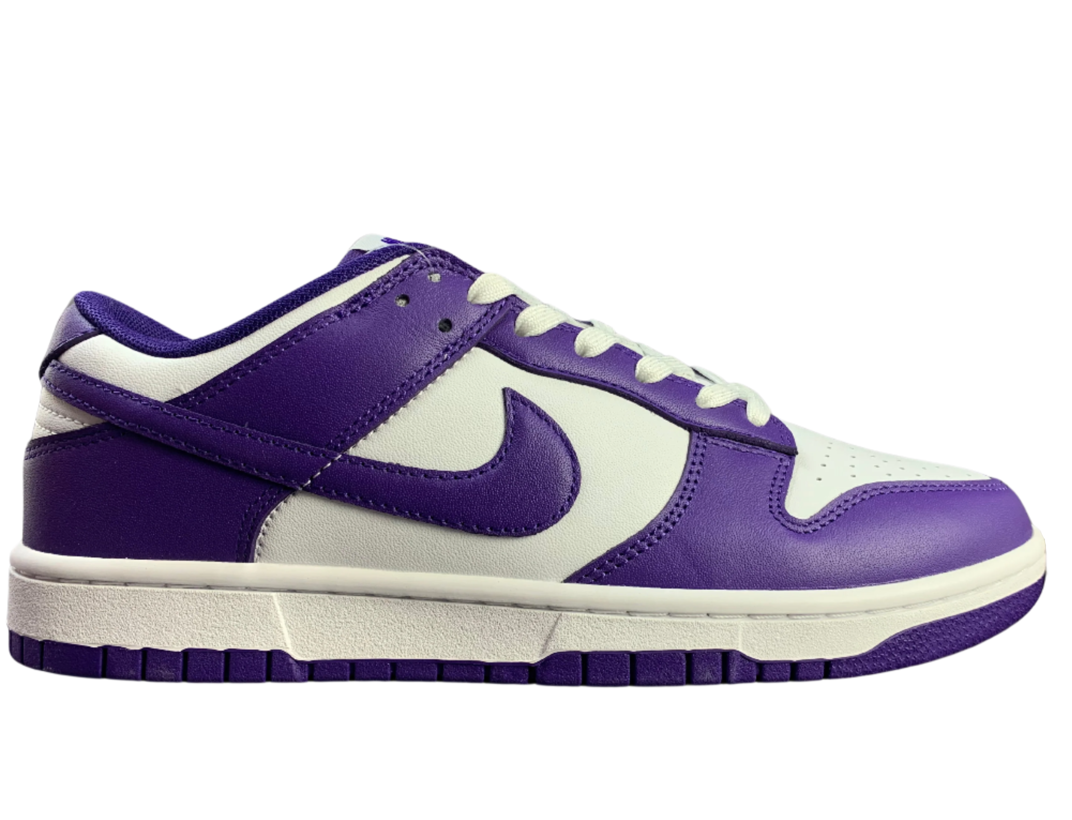 SB Dunk Low - Court Purple & White