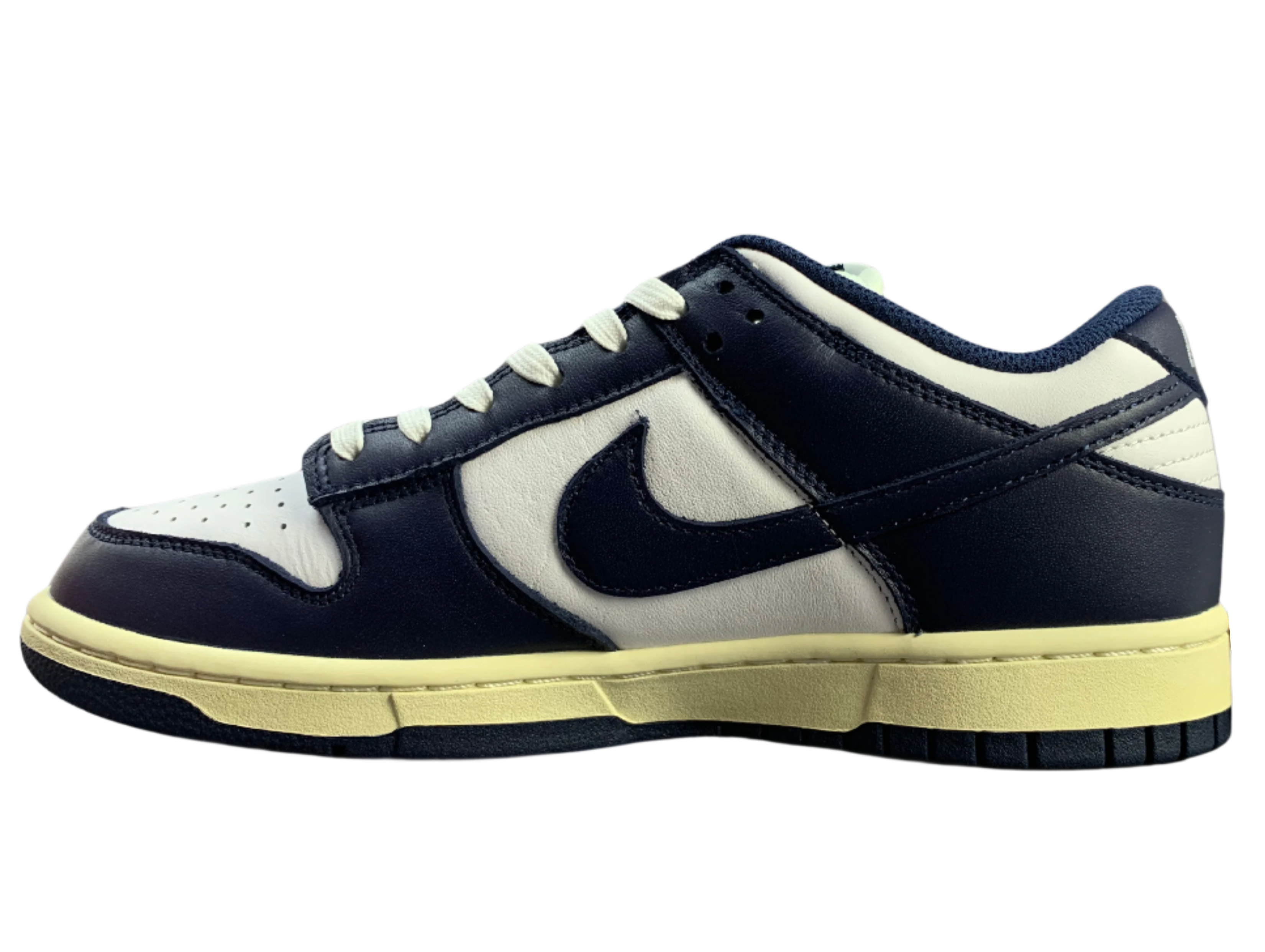 SB Dunk Low - Vintage Navy Cream Edition