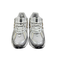 Silver Pearl Edition Sneaker | New Balance 1906R