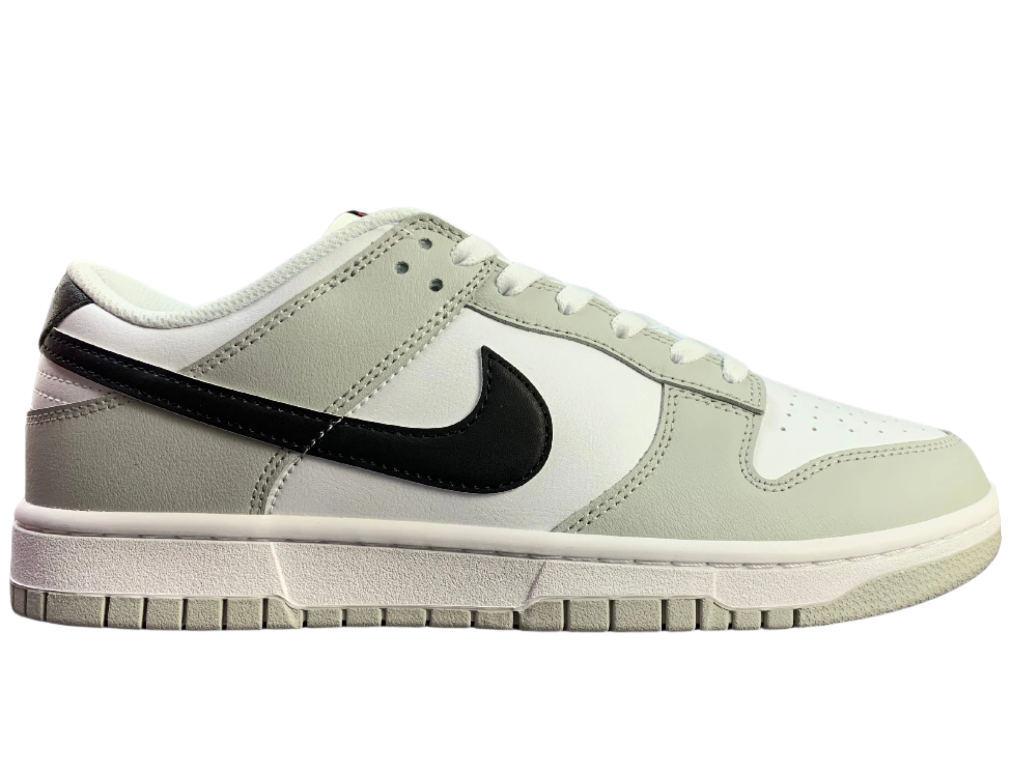 SB Dunk Low - Light Grey & Black Edition