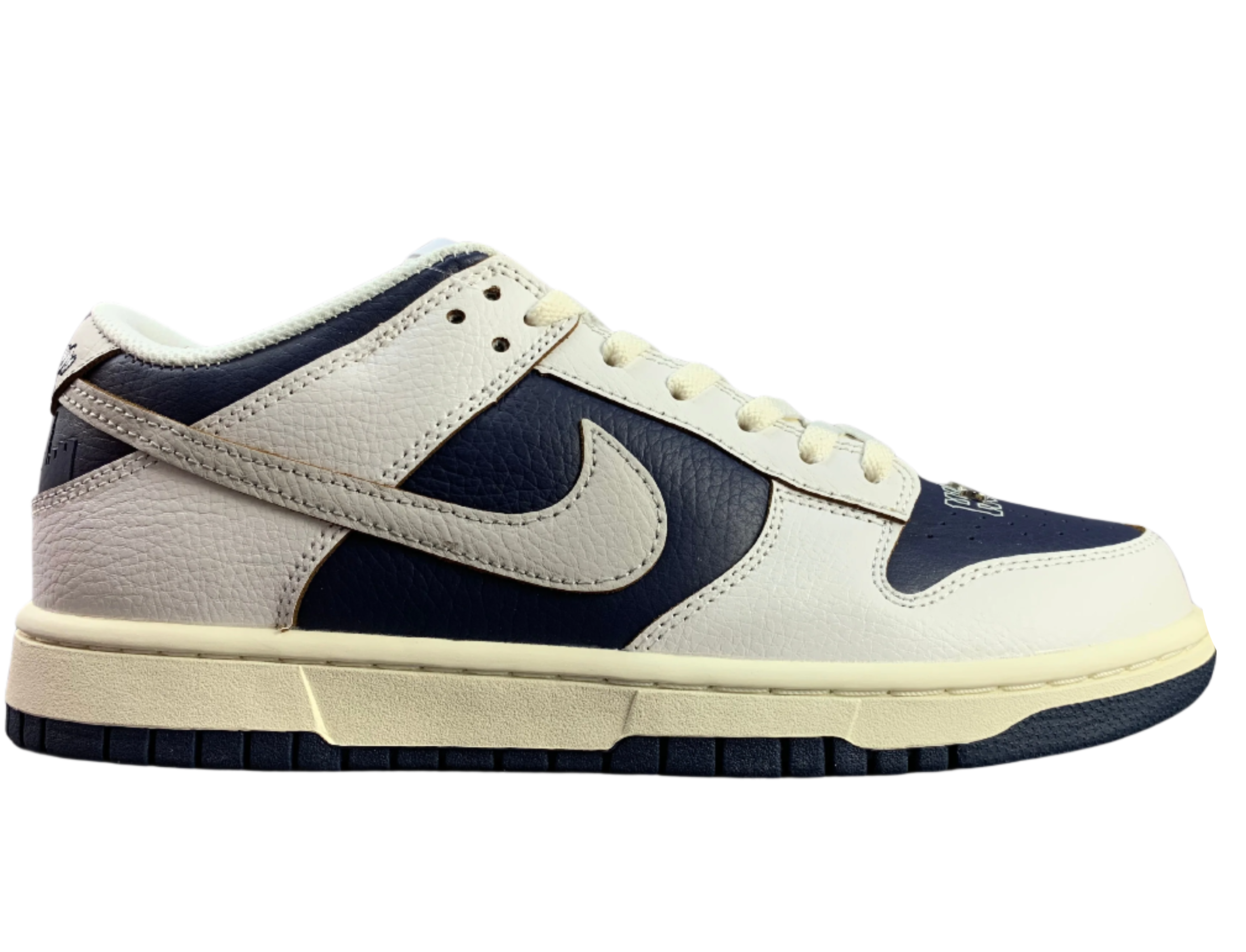 SB Dunk Low - Navy & Cream Heritage Edition