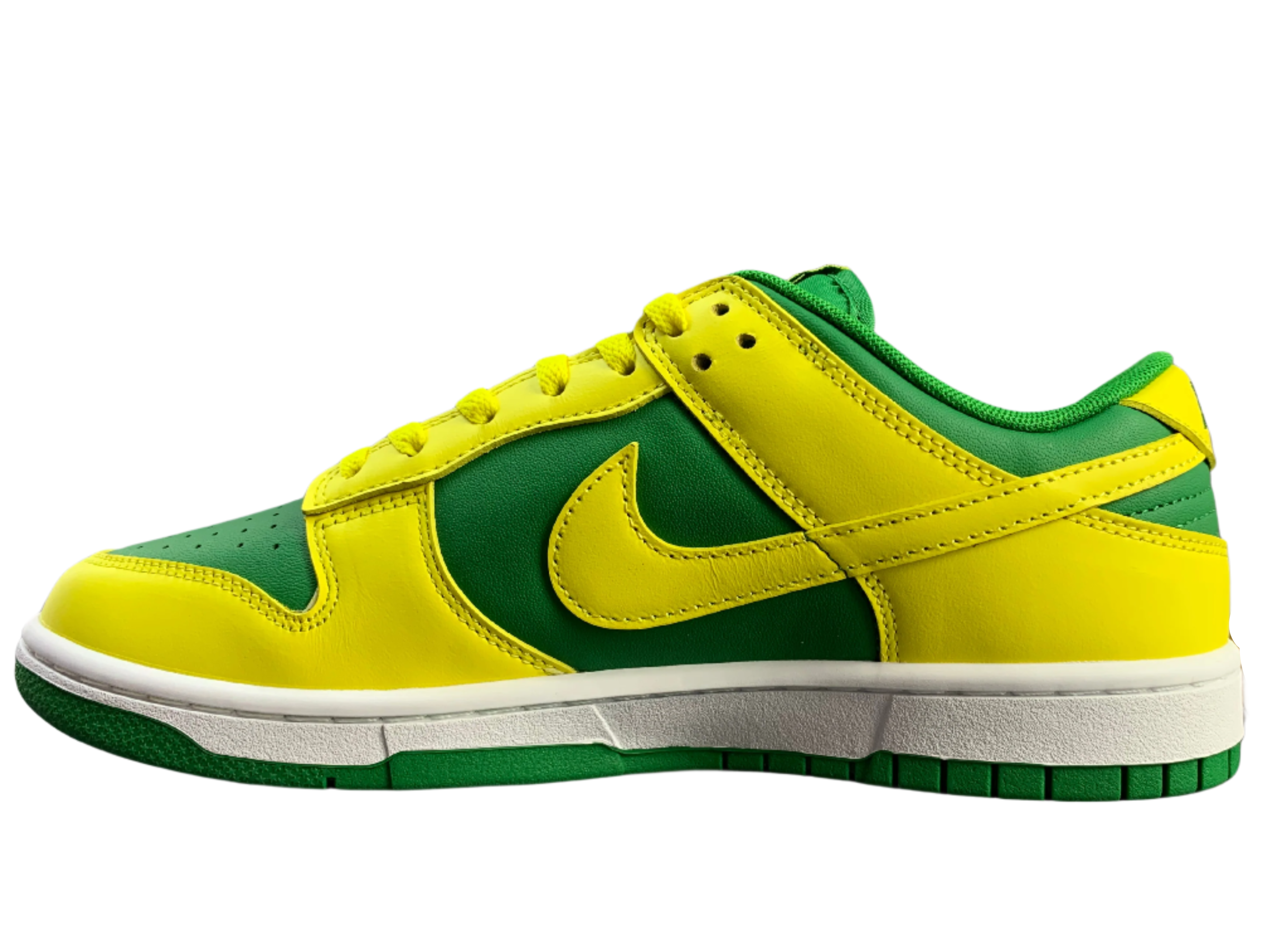 SB Dunk Low - Brazil Edition