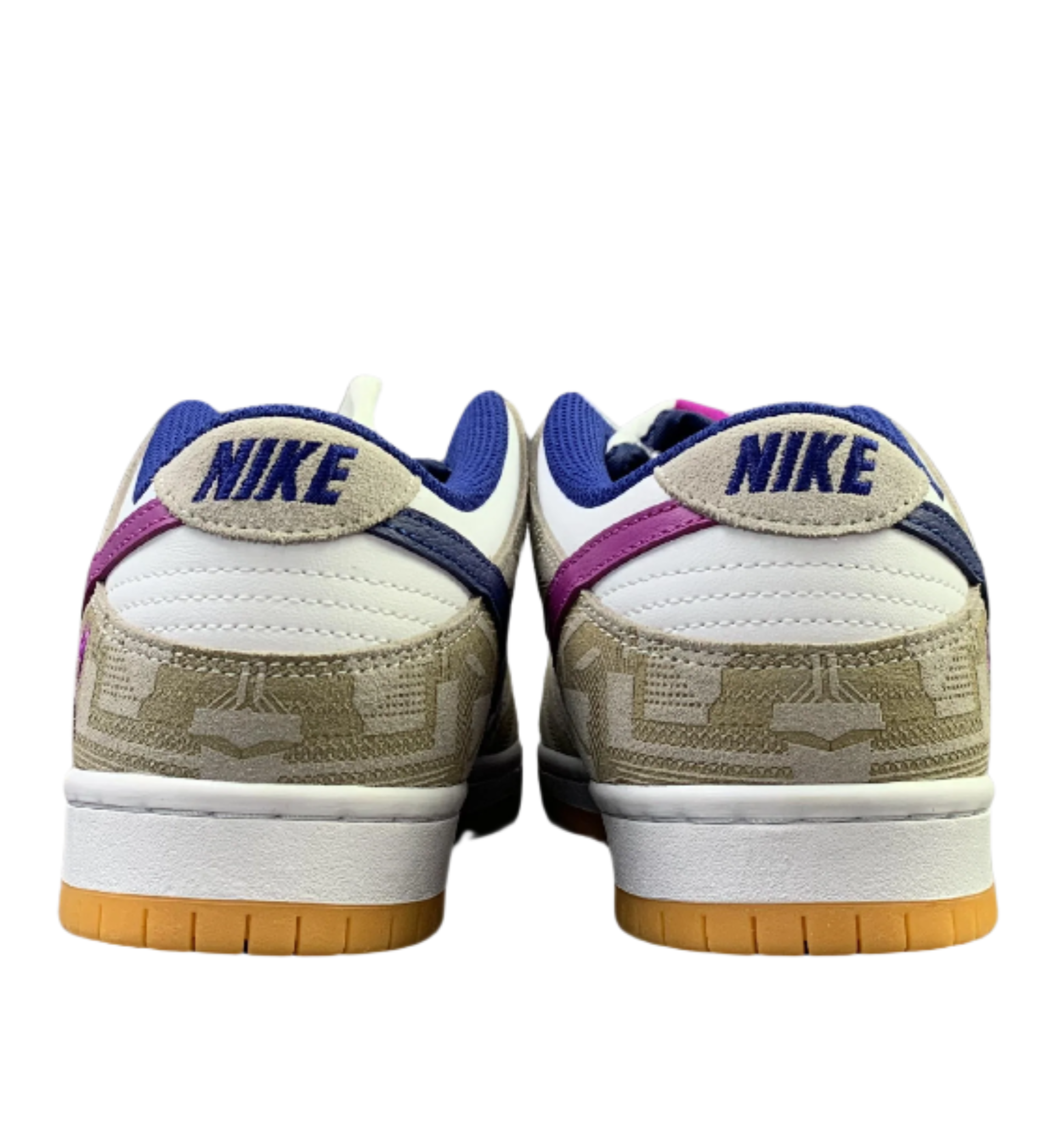 SB Dunk Low - Textured Beige & Navy