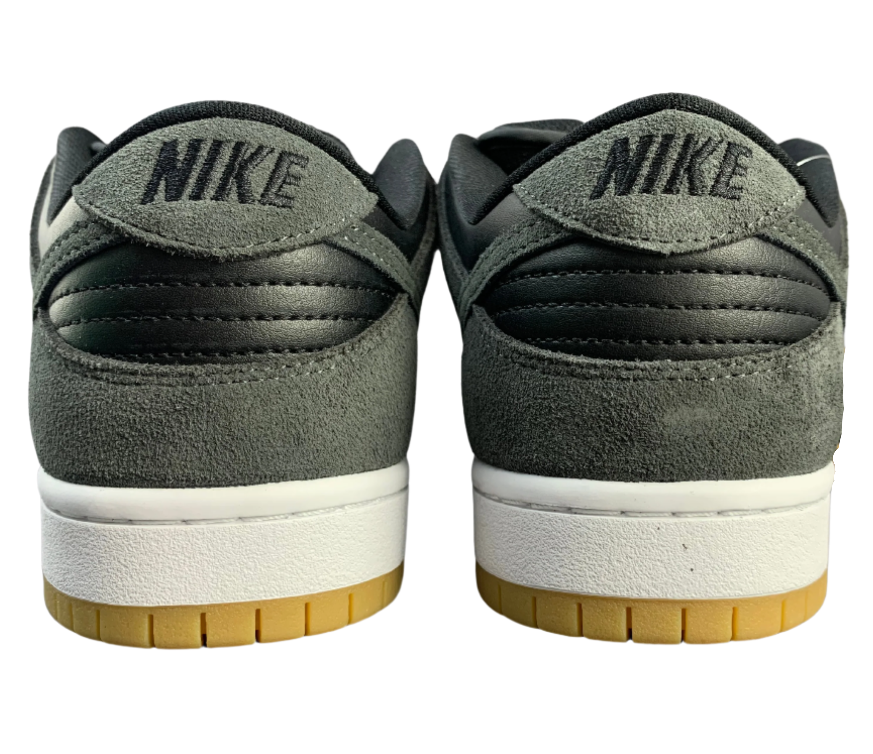 SB Dunk Low - Smoke Grey & Black Gum