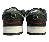 SB Dunk Low - Black Denim