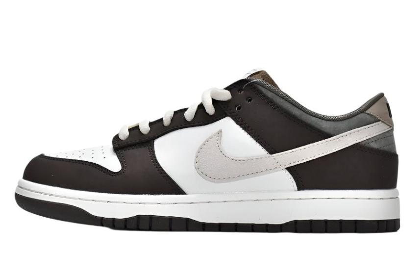 SB Dunk Low - Black & White Elegance