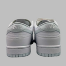 Nike Unisex SB Dunk Sneakers