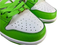 SB Dunk Low - Vibrant Green & Gold Star Edition