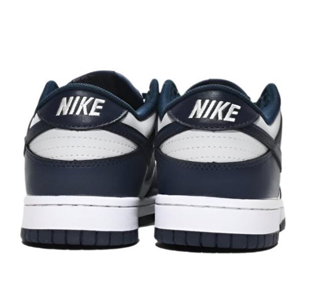 SB Dunk Low - Navy & White