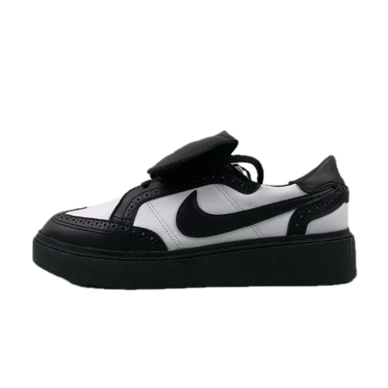 Nike Kwondo Black & White Sneakers